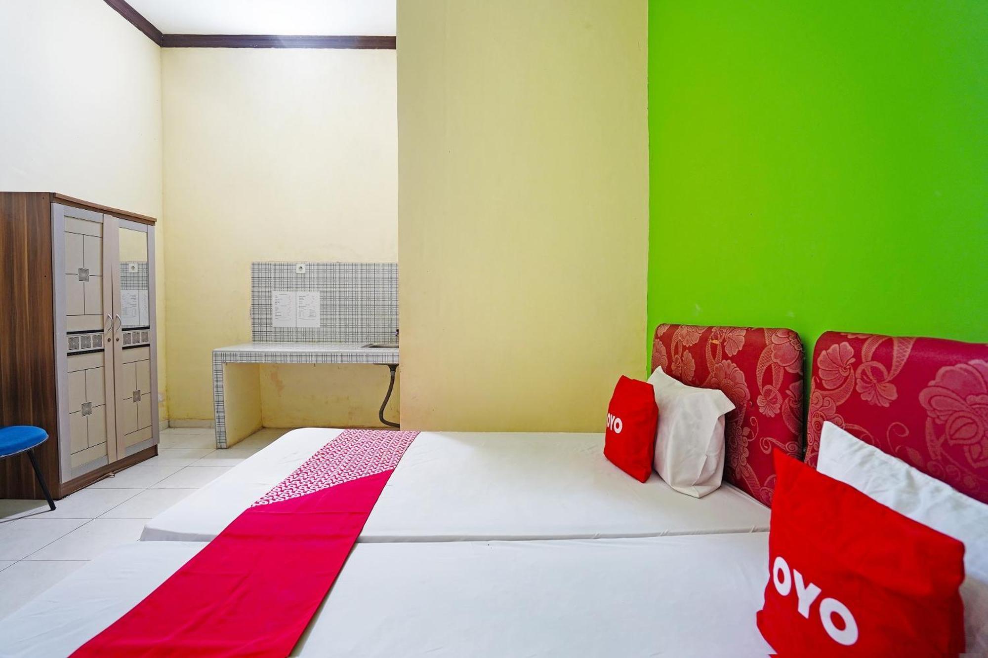 Oyo 91583 D'Cost Green Syariah Surabaya Bagian luar foto