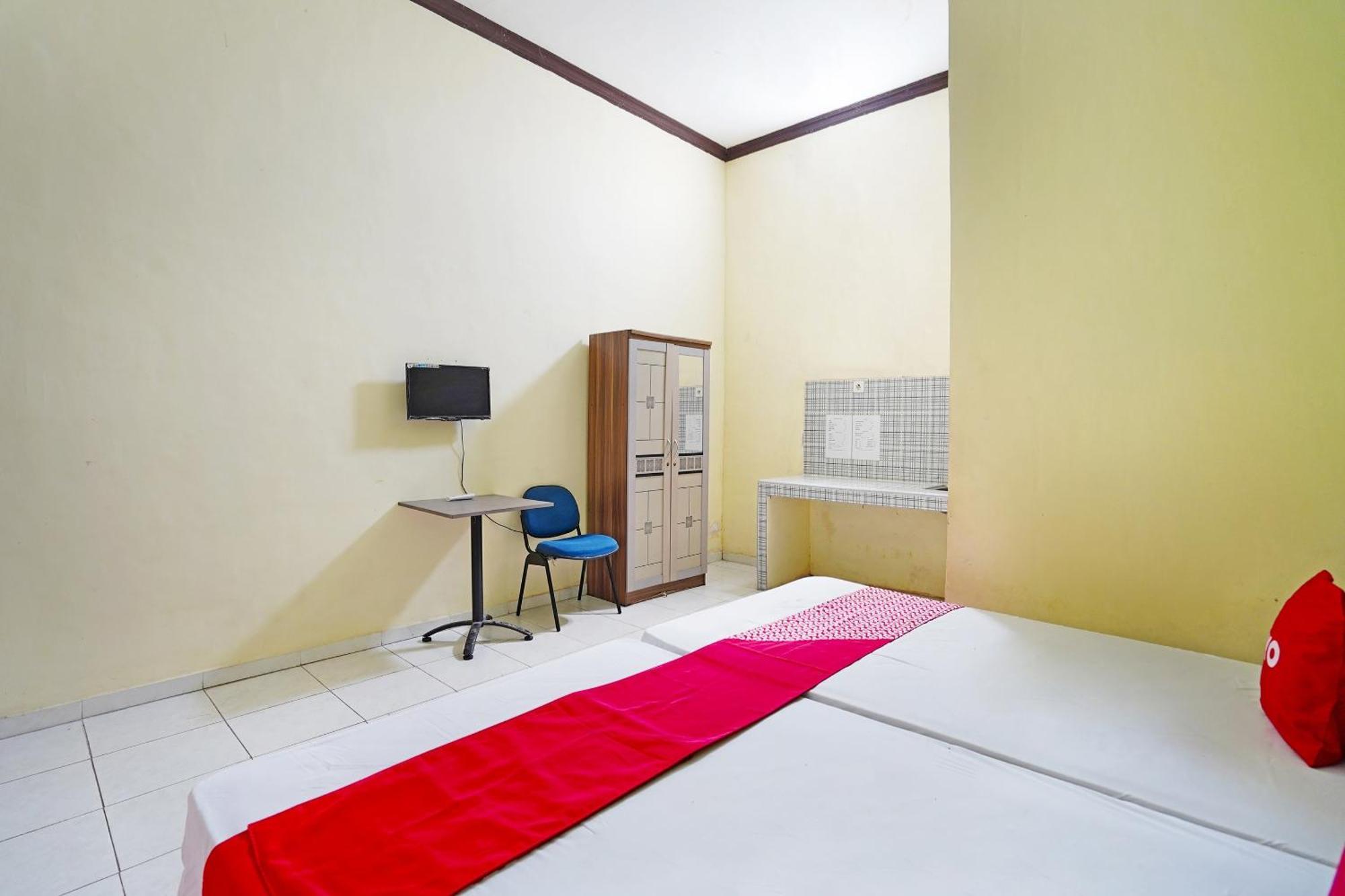 Oyo 91583 D'Cost Green Syariah Surabaya Bagian luar foto